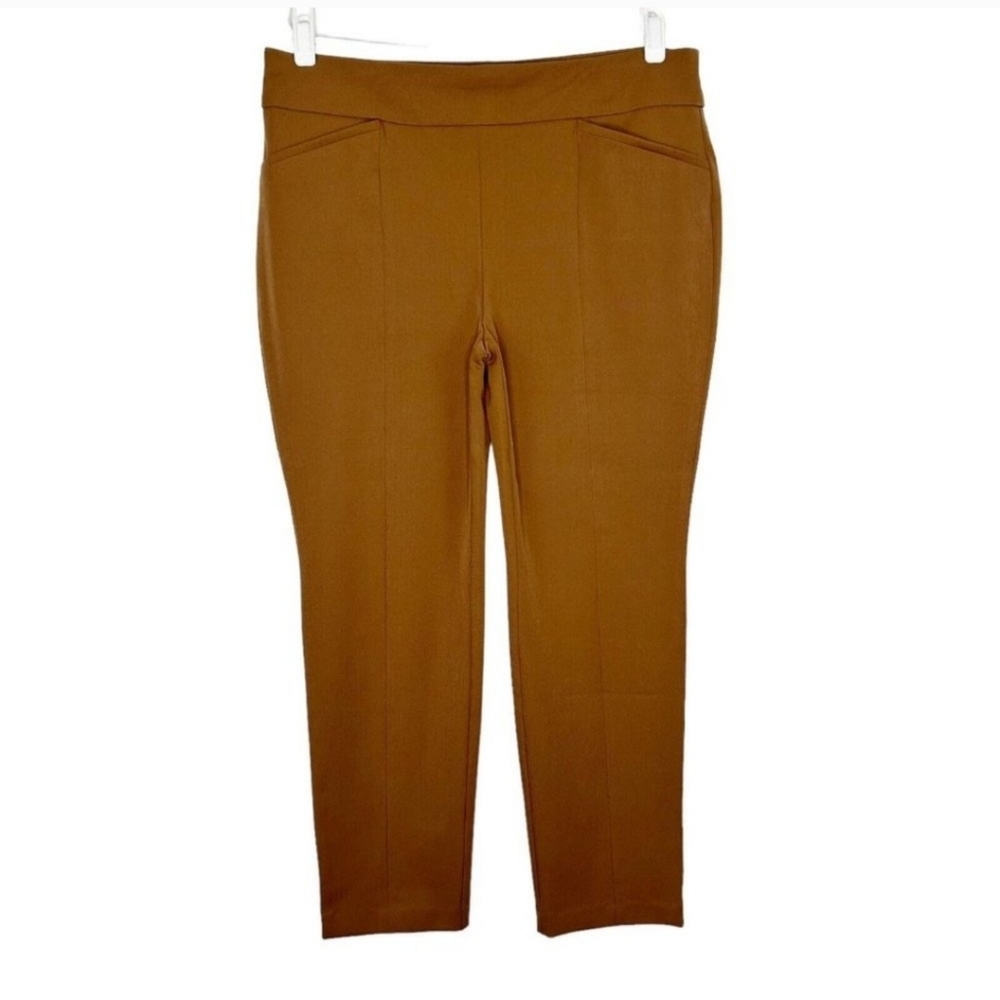CHICOS SO SLIMMING PANTS⏳️